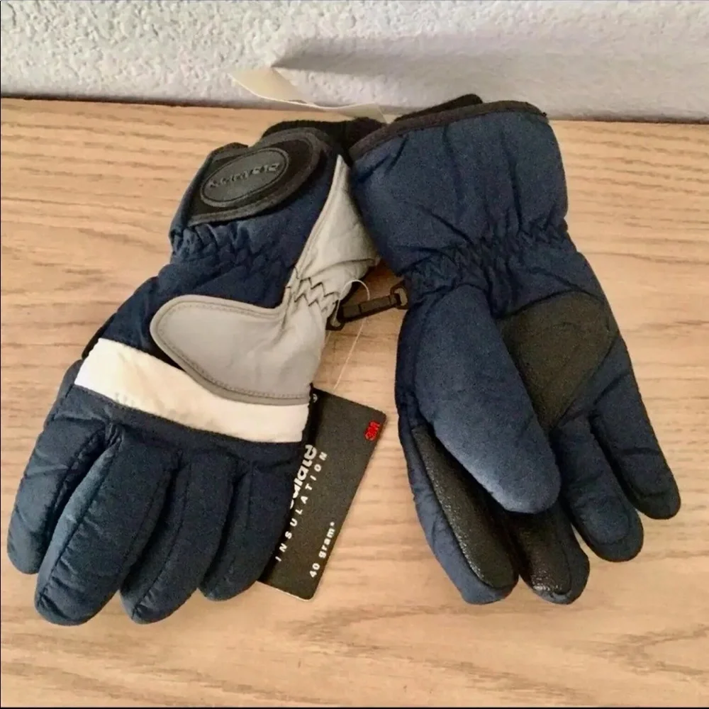 Old Navy ski gloves